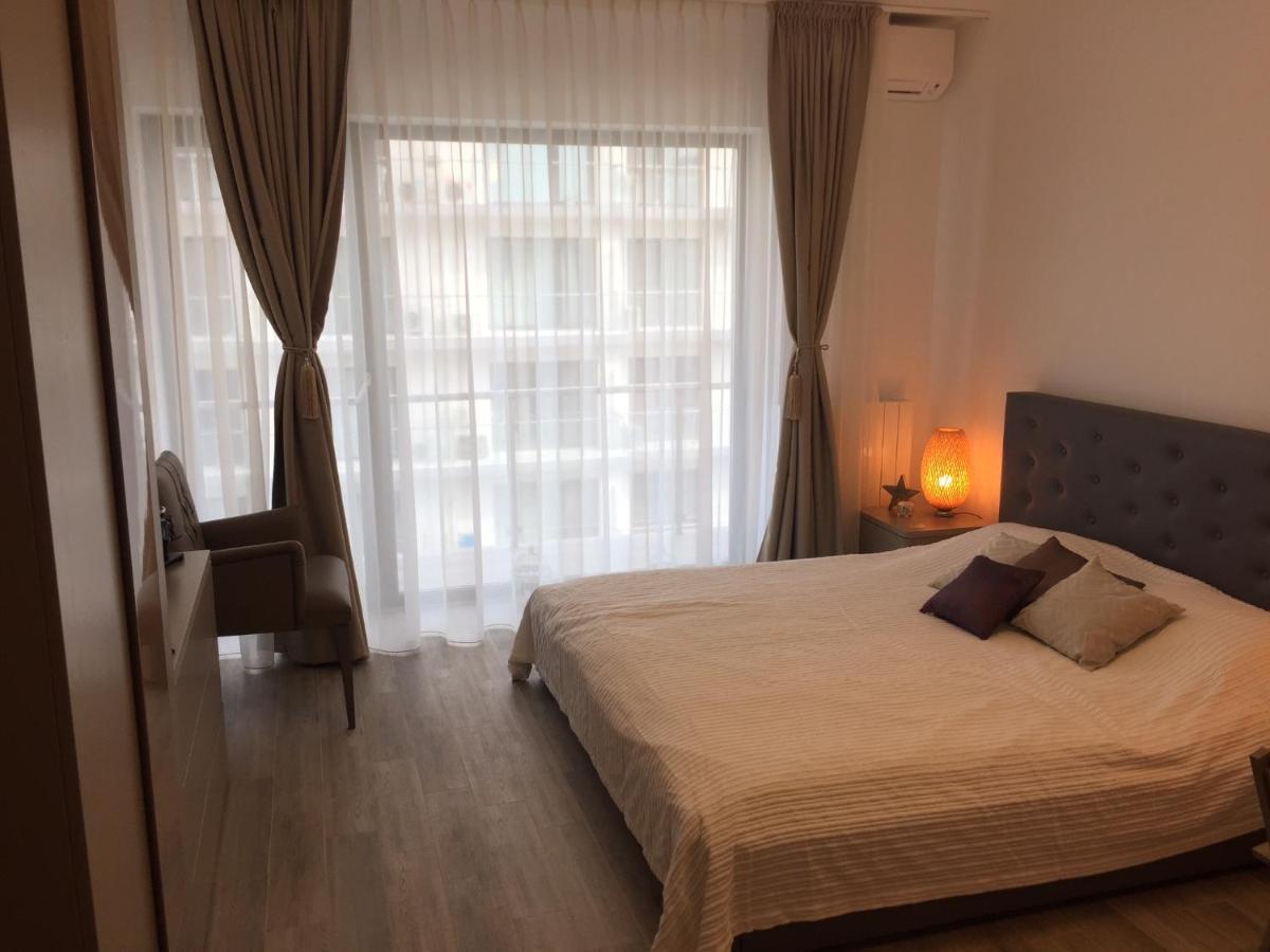 Luxury Studio 42 De Silva Mamaia Exteriér fotografie
