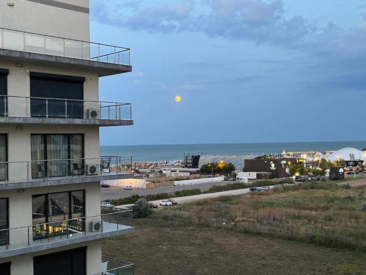 Luxury Studio 42 De Silva Mamaia Exteriér fotografie