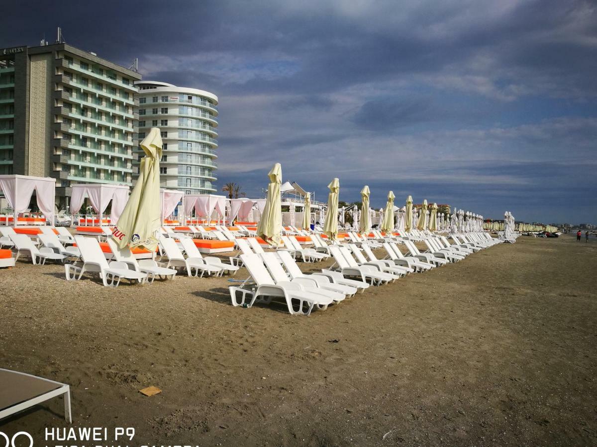 Luxury Studio 42 De Silva Mamaia Exteriér fotografie