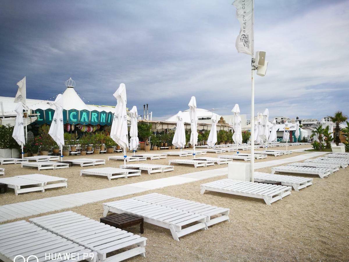 Luxury Studio 42 De Silva Mamaia Exteriér fotografie